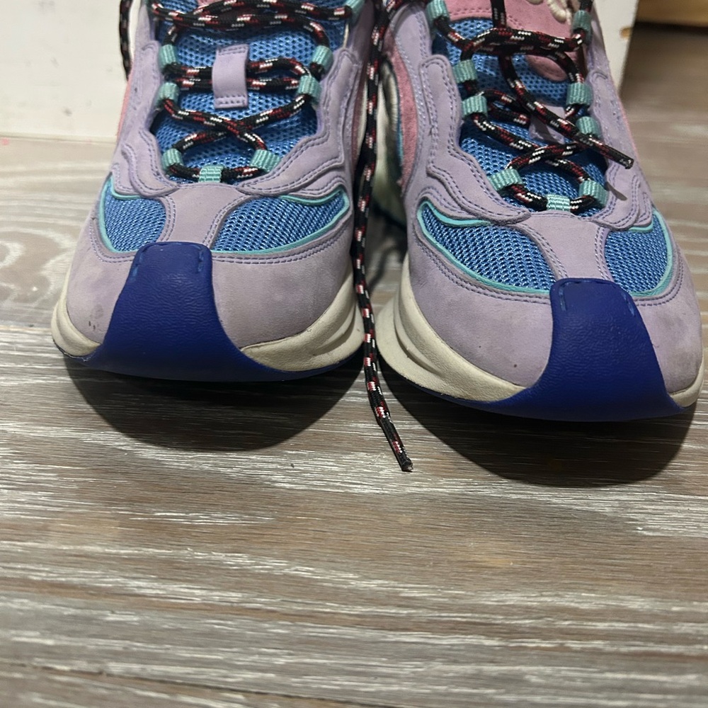 Gucci Run Sneakers size 36 - Picture 9 of 10